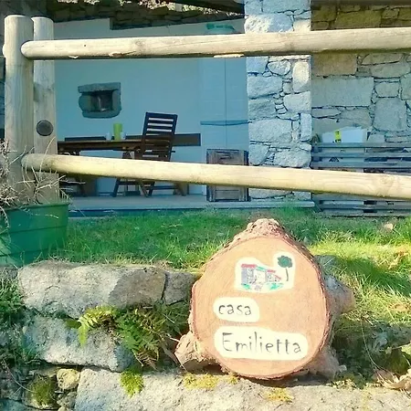 Casa vacanze Authentic Rural House 200 Mt Form The Parking *