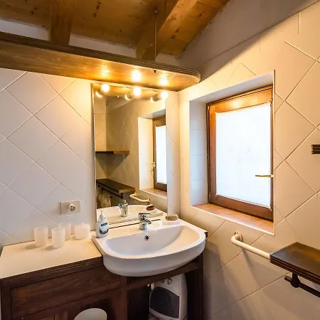 Authentic Rural House 200 Mt Form The Parking Casa vacanze